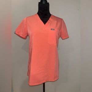 Figs Women's Peach V-Neck Scub Top- extra small